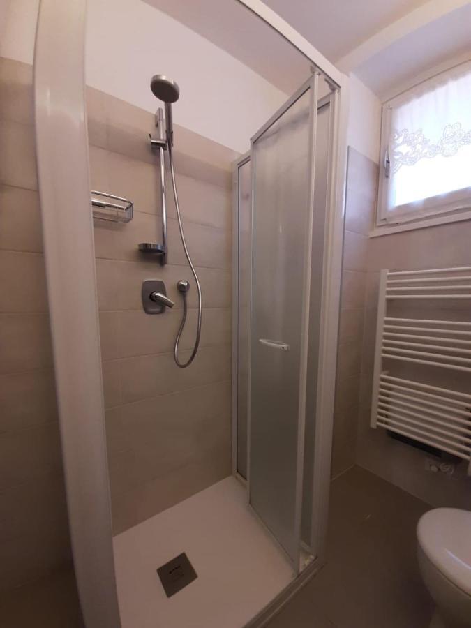 Bmp Apartment Gioiosa 1 Terrazza Vista Lago Belgirate Ngoại thất bức ảnh